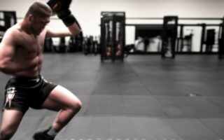 Periodyzacja treningu w sportach walki - Sprawdź, jak zoptymalizować swoją aktywność fizyczną!