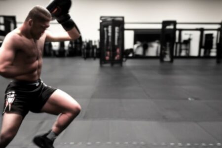 Periodyzacja treningu w sportach walki - Sprawdź, jak zoptymalizować swoją aktywność fizyczną!